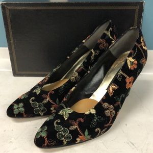 Vtg 80s Nando Muzi VELLUTO velvet embroidered gold thread pumps women’s size 7.5
